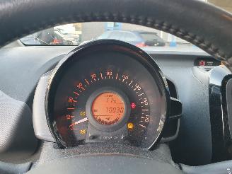 Peugeot 108 1.0 e-VTi Allure picture 18