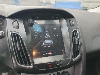 Ford Focus 1.0 EcoBoost Trend picture 21