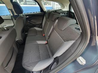 Ford Focus 1.0 EcoBoost Trend picture 25