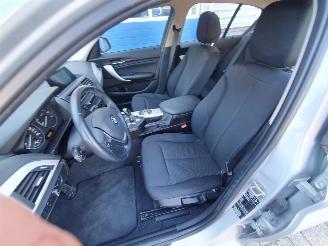 BMW 1-serie 116D Automaat picture 12