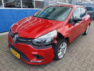 Schadeauto Renault Clio 0.9 TCe Limited 2016/11
