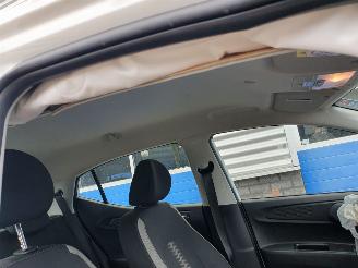 Hyundai I-10 1.0 Comfort picture 23