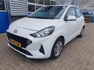 Damaged car Hyundai I-10 1.0 Comfort 2023/4