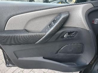 Citroën C4-picasso 1.6 BlueHDi Shine 7 Persoons picture 10