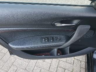 BMW 1-serie 114i Business+ picture 11