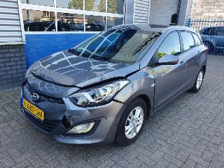 Schadeauto Hyundai I-30 1.6 GDI Go! 2014/12