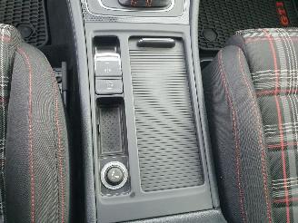 Volkswagen Golf 2.0 TSI GTI Performance DSG picture 29