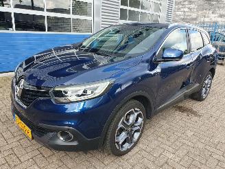 damaged passenger cars Renault Kadjar 1.2 TCe Bose 2018/3