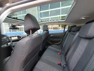 Peugeot 308 1.2 PureTech Blue Lease Premium picture 30