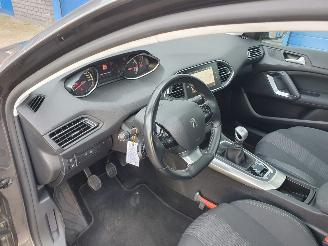 Peugeot 308 1.2 PureTech Blue Lease Premium picture 19