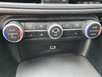 Alfa Romeo Giulia 2.0T AWD Veloce Automaat picture 28