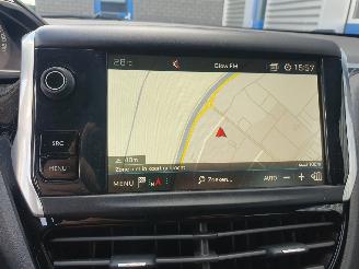 Peugeot 208 1.2 PureTech Blue Lion picture 22