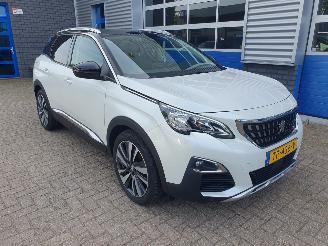 Peugeot 3008 1.2 PureTech Allure picture 8