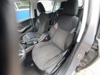 Peugeot 2008 1.2 Puretech Allure picture 14