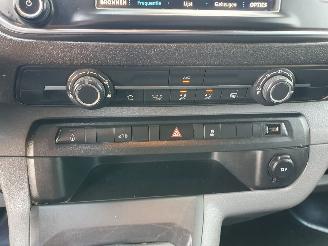 Peugeot Expert 226S 1.6 BlueHDI 115 Premium picture 23