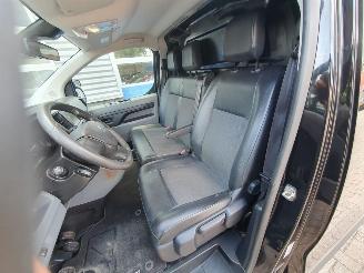 Peugeot Expert 226S 1.6 BlueHDI 115 Premium picture 14
