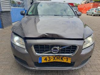 Volvo V-70 1.6 T4 Summum Automaat picture 8