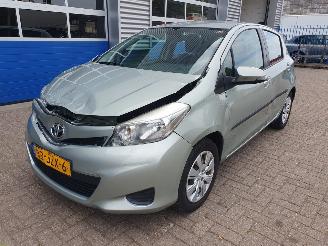 Coche accidentado Toyota Yaris 1.3 VVT-i Aspiration 2012/2