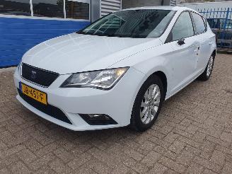 Schadeauto Seat Leon 1.0 EcoTSI Style Connect 2016/3
