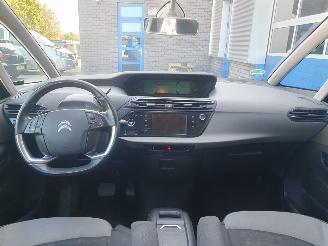 Citroën C4 PICASSO 1.6 e-HDi Tendance Automaat diesel picture 18