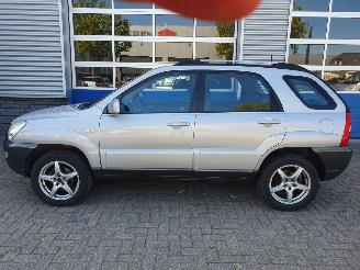 Kia Sportage 2.0 CVVT Executive picture 2