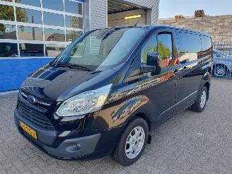 skadebil bedrijf Ford Transit Custom 290 2.2 TDCI L2H1 Trend DC 2014/9