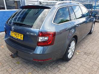 Skoda Octavia 1.5 TSI Greentech Style Business picture 5