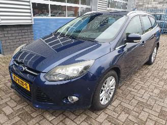 Unfallwagen Ford Focus 1.6 EcoBoost Lease Titanium schadevrij 2012/6
