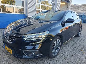 škoda osobní automobily Renault Mégane 1.2 TCe Série Signature Exclusiv Automaat 2017/6