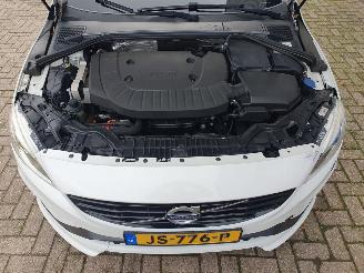 Volvo V-60 2.4 D5 Twin Engine R-Design Automaat Hybrid picture 9
