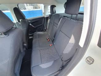 Peugeot 2008 1.2 PureTech Blue Lion picture 25
