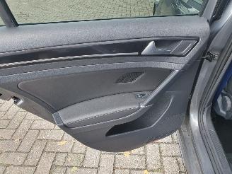Volkswagen Golf 2.0 TSI 4Motion R Automaat picture 28