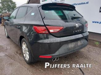 Seat Leon Leon (5FB), Hatchback 5-drs, 2012 / 2020 1.6 TDI Ecomotive 16V picture 4