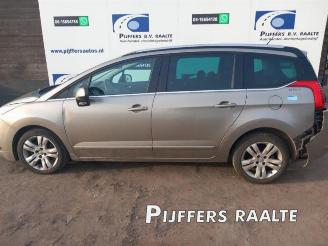 Coche siniestrado Peugeot 5008 5008 I (0A/0E), MPV, 2009 / 2017 1.6 THP 16V 2012/1