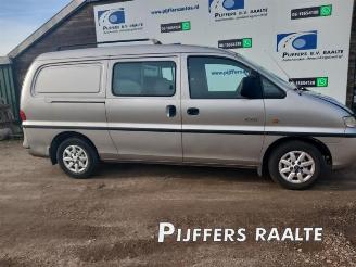 disassembly passenger cars Hyundai H-200 H-1/H-200, Van, 1997 / 2008 2.5 CRDi Powervan 2004/3