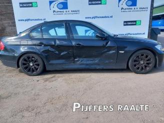 krockskadad bil auto BMW 3-serie 3 serie (E90), Sedan, 2005 / 2011 325i 24V 2006/6