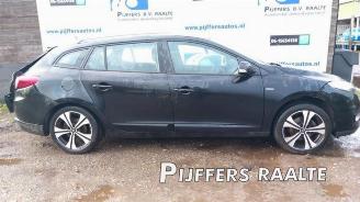 Vrakbiler auto Renault Mégane Megane III Grandtour (KZ), Combi 5-drs, 2008 / 2016 1.5 dCi 110 2012/6