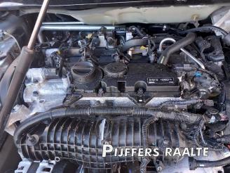 Volvo V-40 V40 (MV), Hatchback 5-drs, 2012 / 2019 1.5 T3 16V Geartronic picture 8