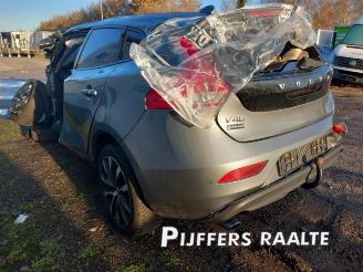 Volvo V-40 V40 (MV), Hatchback 5-drs, 2012 / 2019 1.5 T3 16V Geartronic picture 7