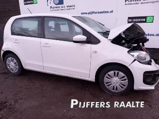 Vrakbiler auto Volkswagen Up! Up! (121), Hatchback, 2011 1.0 12V 60 2014/11
