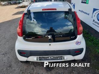Peugeot 107 107, Hatchback, 2005 / 2014 1.0 12V picture 10