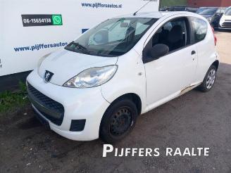 Peugeot 107 107, Hatchback, 2005 / 2014 1.0 12V picture 2