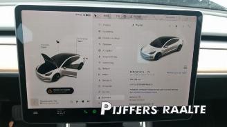 Tesla Model 3 Model 3, Sedan, 2017 Long Range 72kWh picture 16