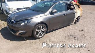 Uttjänta bilar auto Peugeot 308 308 SW (L4/L9/LC/LJ/LR), Combi 5-drs, 2014 / 2021 1.2 12V e-THP PureTech 130 2014/5