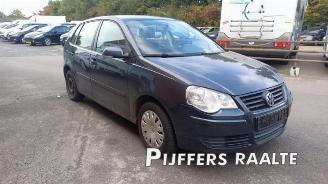 Uttjänta bilar auto Volkswagen Polo Polo IV (9N1/2/3), Hatchback, 2001 / 2012 1.4 16V 75 2005/6