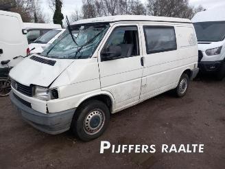 Dezmembrări autoturisme Volkswagen Transporter Transporter T4, Ch.Cab/Pick-up, 1990 / 2003 2.4 D 1993/12