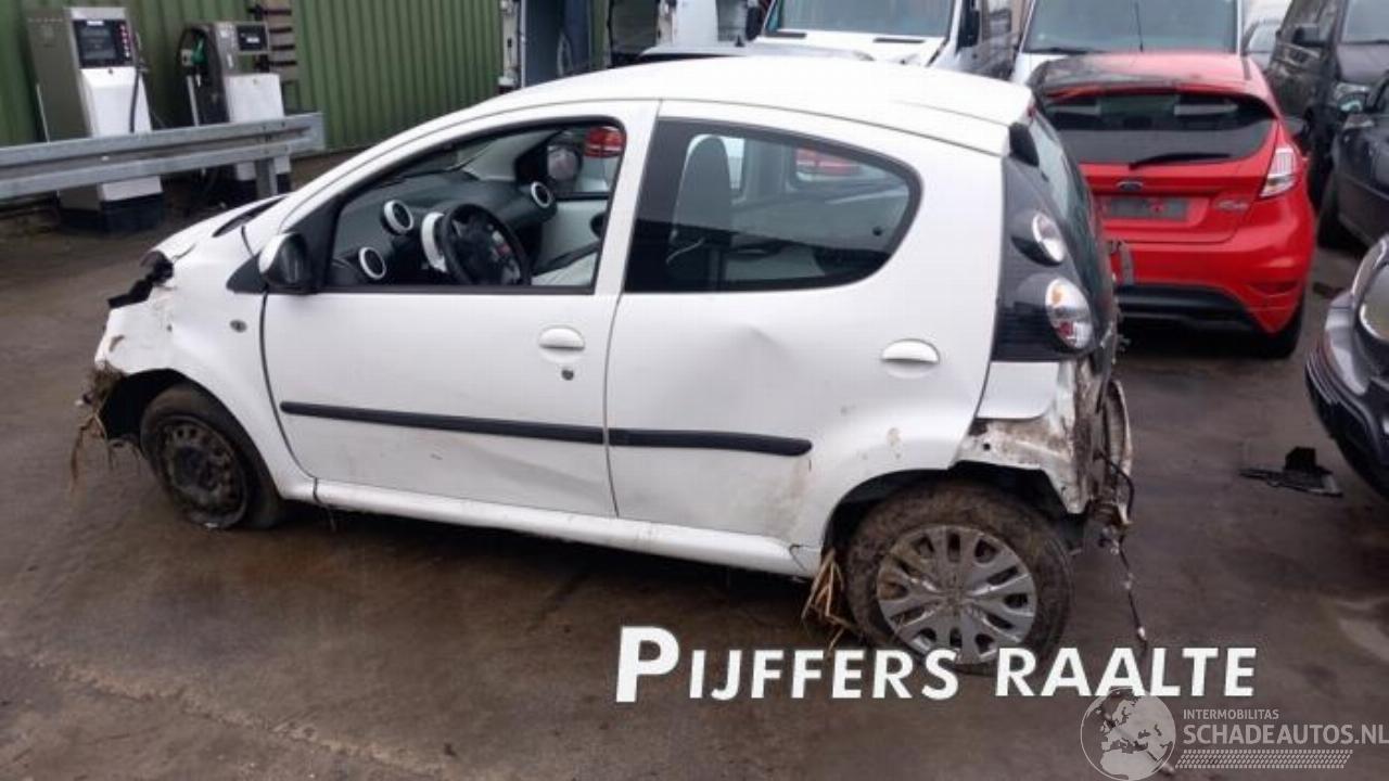 Citroën C1 C1, Hatchback, 2005 / 2014 1.0 12V