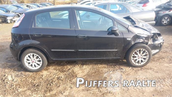 Fiat Punto Punto III (199), Hatchback, 2012 0.9 TwinAir