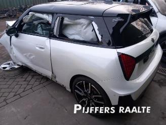 Mini Mini Mini Electric (J01), Hatchback 3-drs, 2023 Cooper E 40.7 kWh picture 4