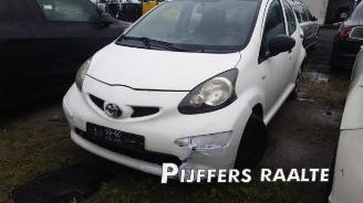 Toyota Aygo Aygo (B10), Hatchback, 2005 / 2014 1.0 12V VVT-i picture 6